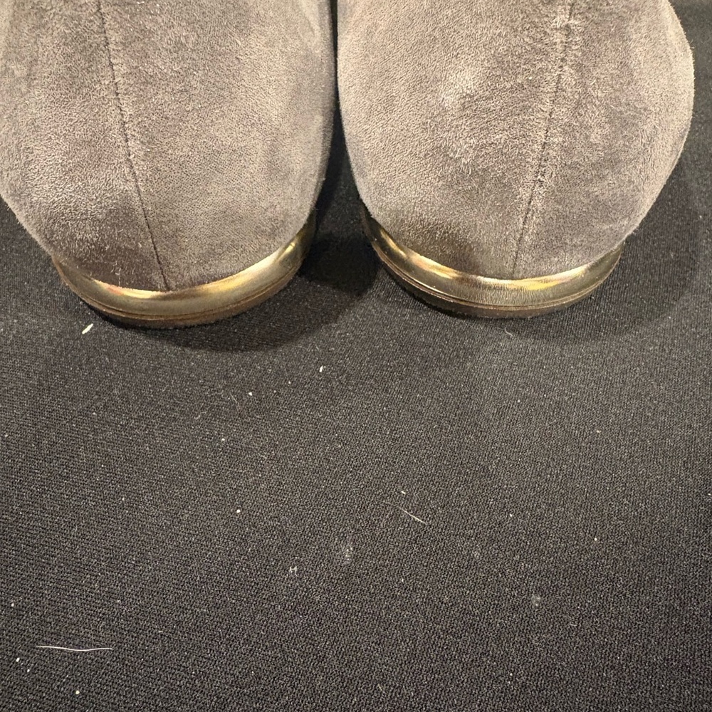 AGL (Attilio Giusti Leombruni) Metallic Gray Suede Smoking Slippers - Picture 4 of 9